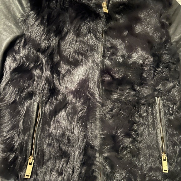 Zara Black Genuine Leather Jacket with Natural Fur - Picture 2 of 5